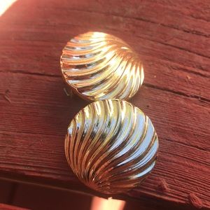 Costume jewelry Rose Gold clip on Shell Earrings